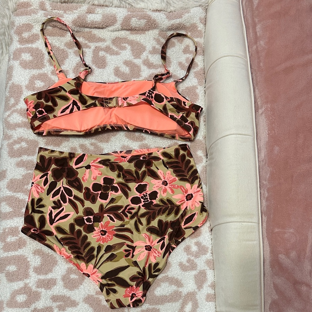 Floral High-Waisted Bikini Set - Picture 7 of 9